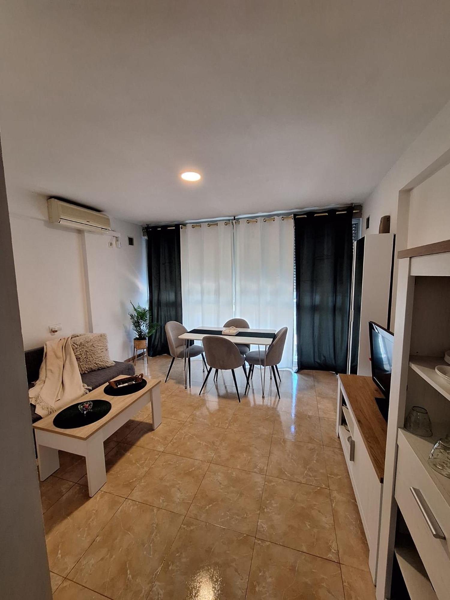 Beautiful New One Bedroom Apartament In ベニドルム エクステリア 写真