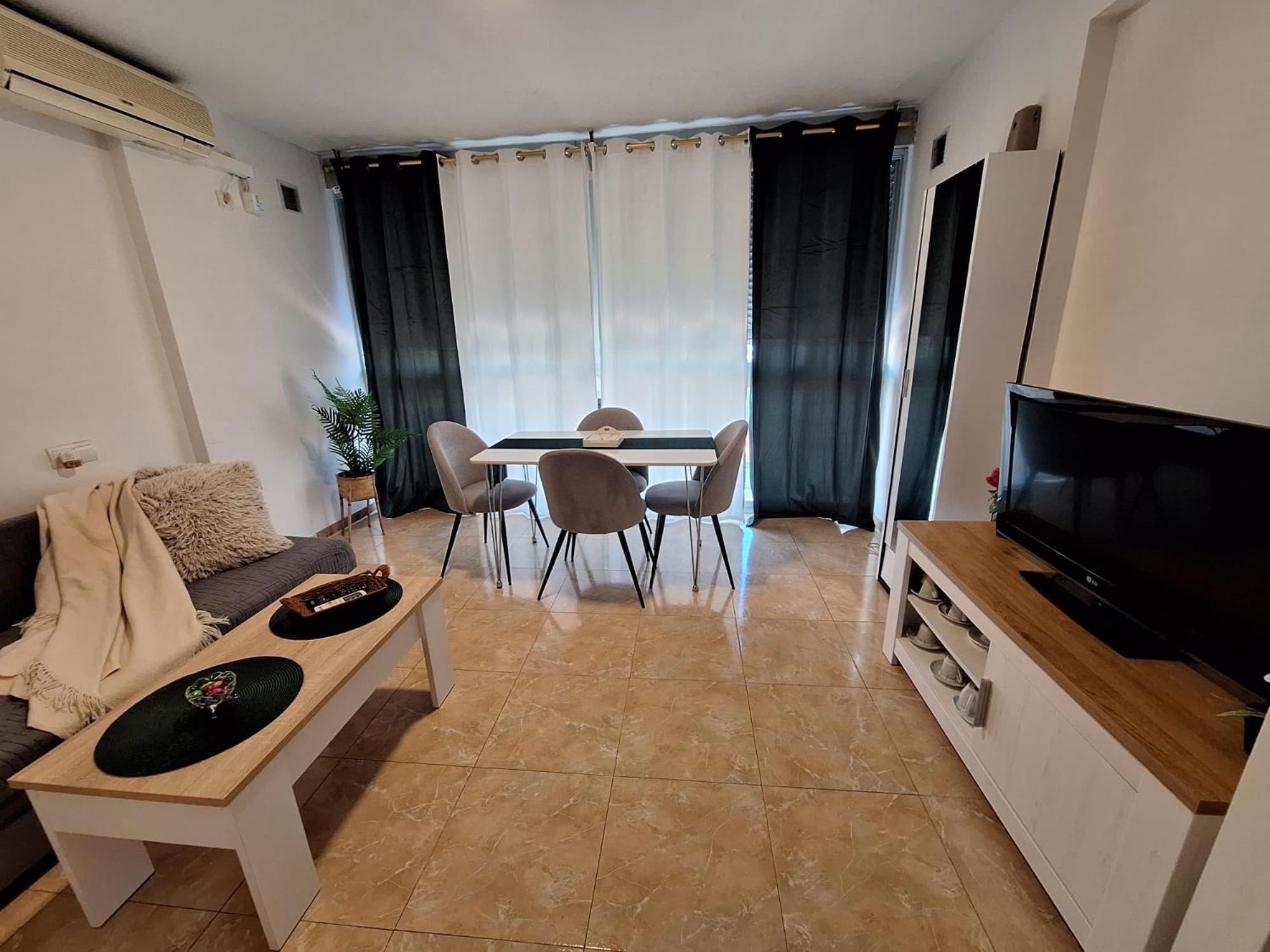 Beautiful New One Bedroom Apartament In ベニドルム エクステリア 写真